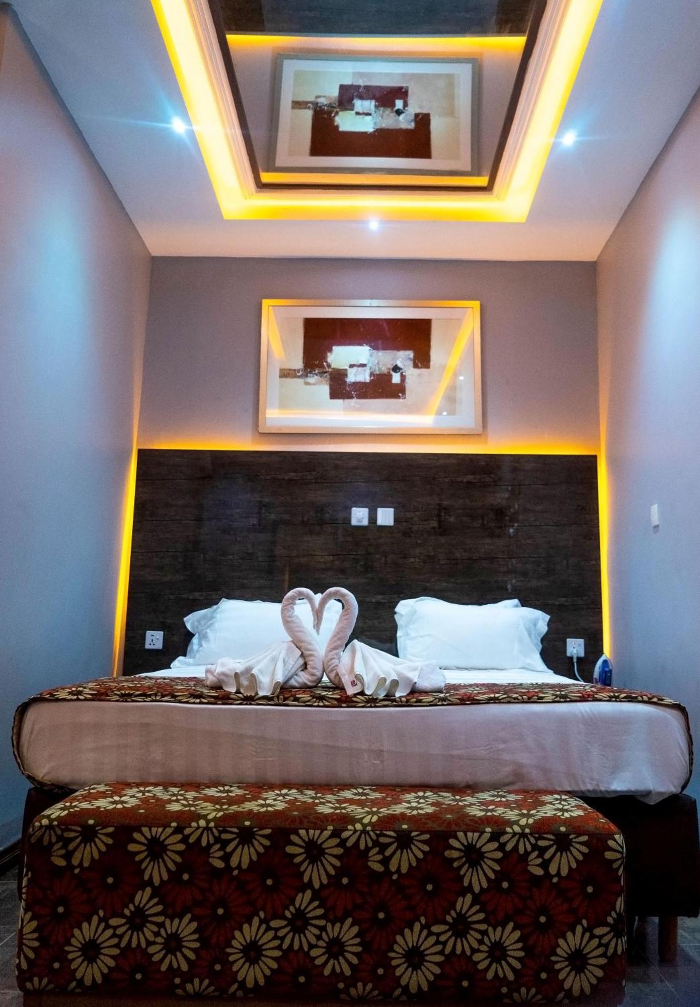 Grand Casamora Hotel Ogbodjo Экстерьер фото