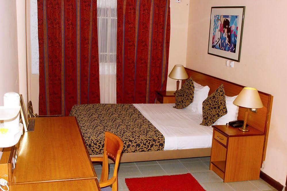 Grand Casamora Hotel Ogbodjo Экстерьер фото
